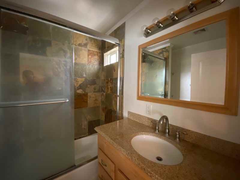 5536 Franklin Ave - Photo 7 of 17