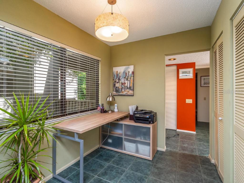 236 Woodland Dr - Photo 7 of 23