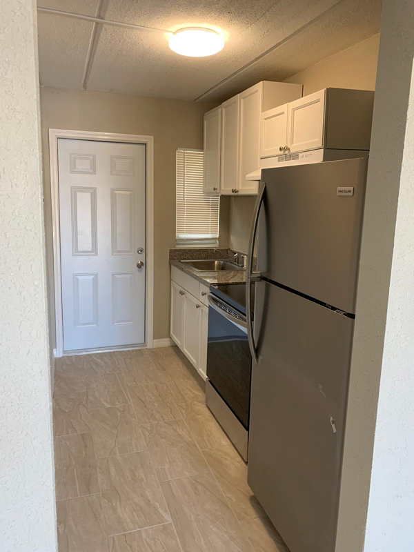 767 Sw Alachua Ave - Photo 5 of 8