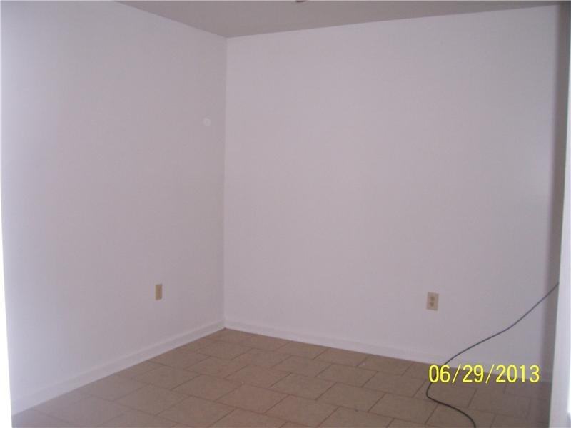 406 Dubarry Pl - Photo 5 of 5