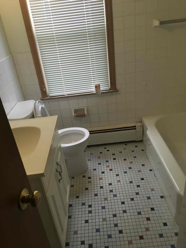 903 Oakdale Ave - Photo 2 of 9