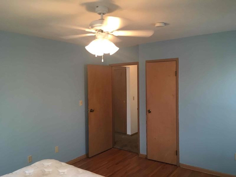 903 Oakdale Ave - Photo 5 of 9