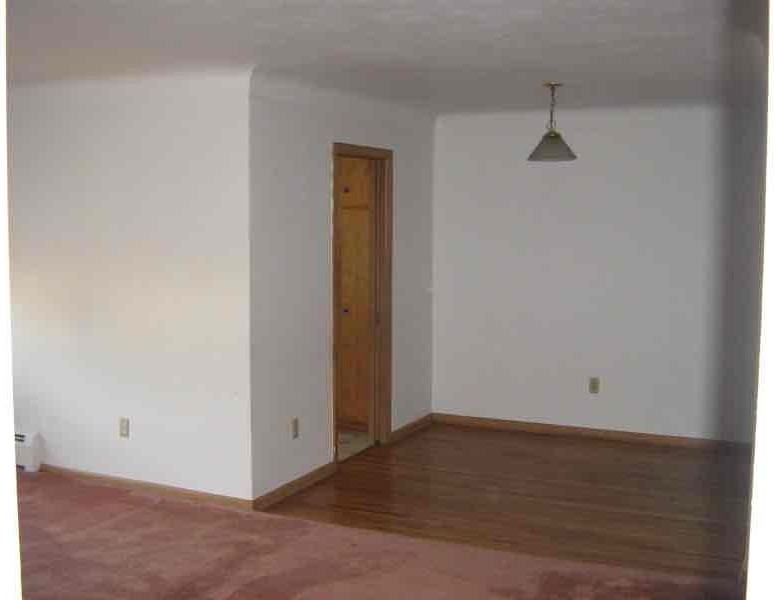 903 Oakdale Ave - Photo 7 of 9