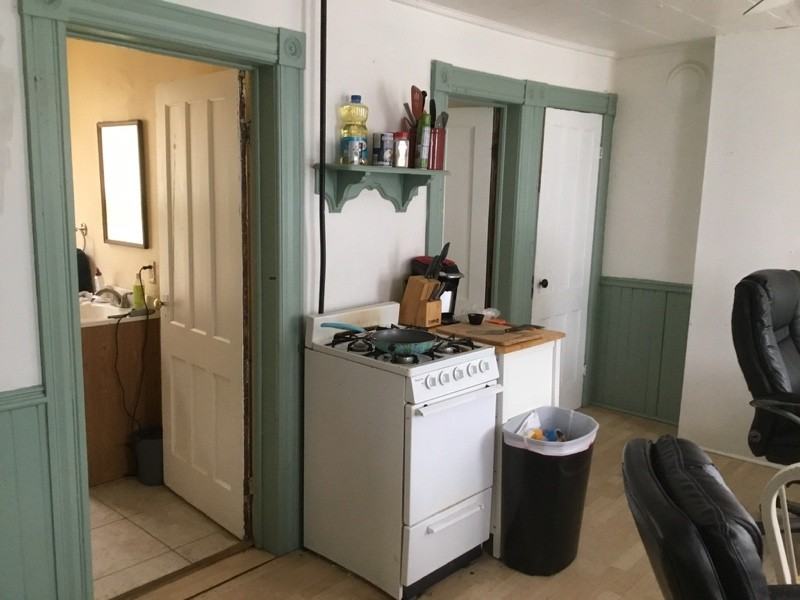 1029 Downer Ave #1stFL - Photo 5 of 11