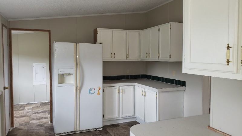 1124 Eulalia Ln - Photo 5 of 17