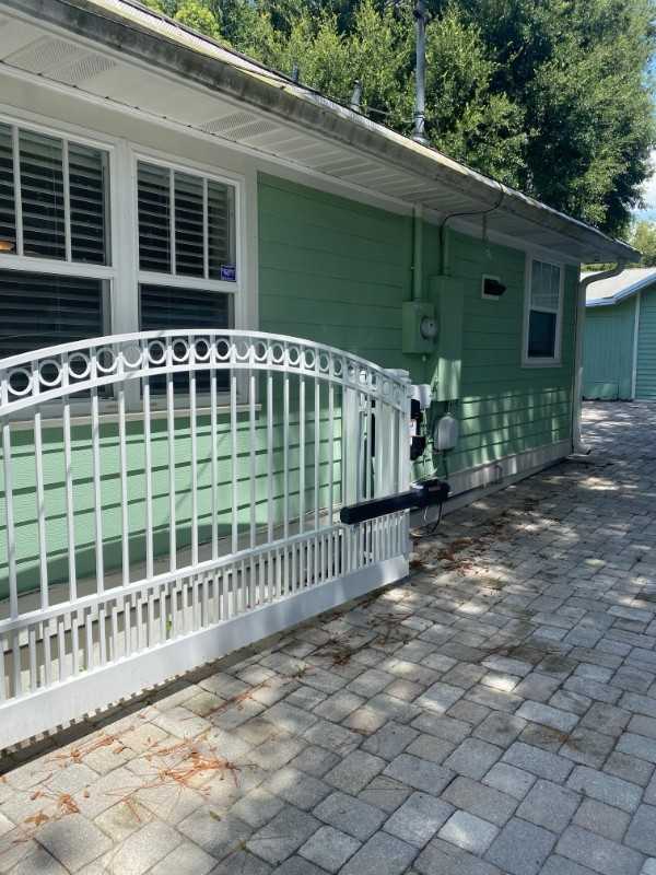 431 E 9th Ave - Photo 2 of 16