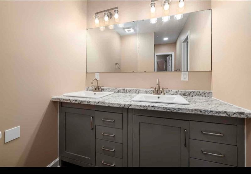 1008 E Club Blvd - Photo 4 of 8