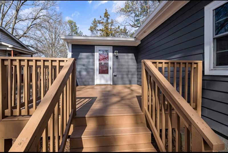 1008 E Club Blvd - Photo 7 of 8