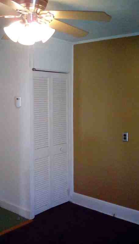 2311 W 7th St #2 - Photo 7 of 11