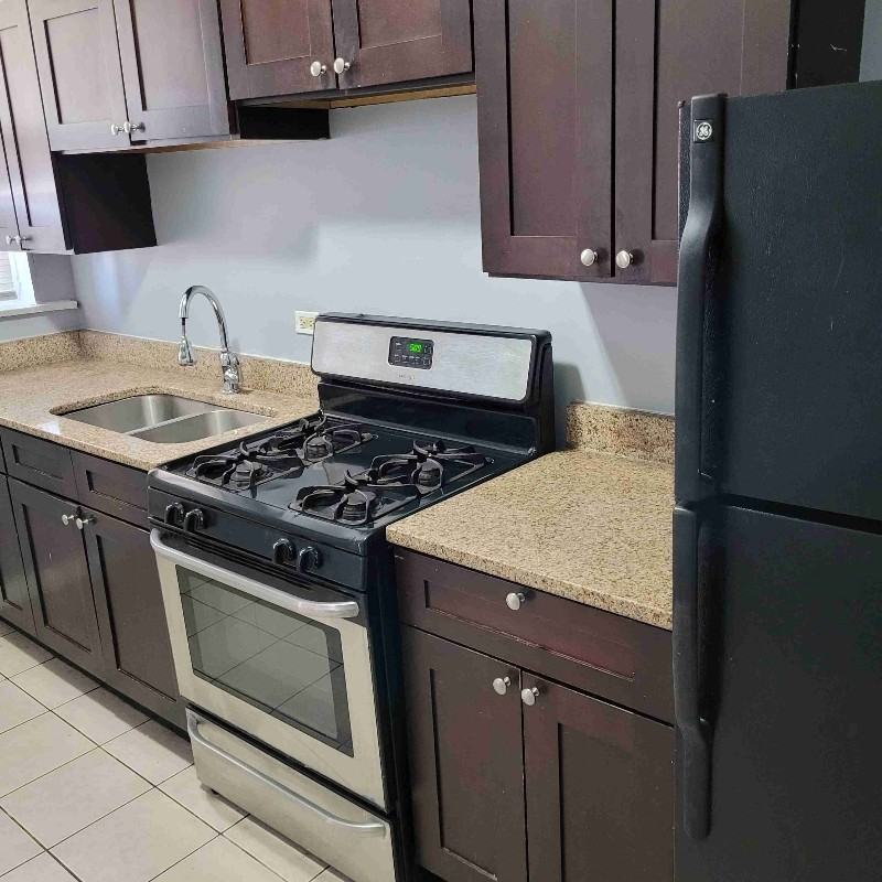 6625 S Greenwood Ave #3 - Photo 6 of 10