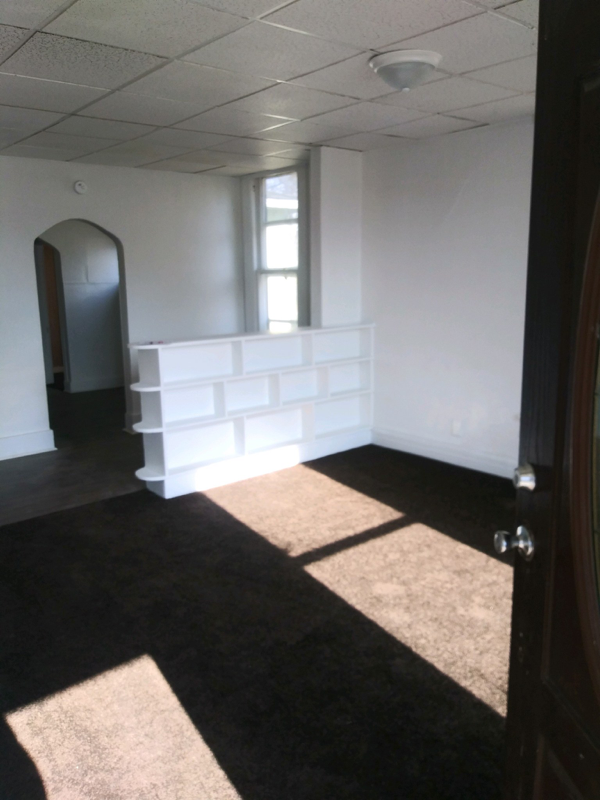 1024 W Marion Ave - Photo 5 of 6