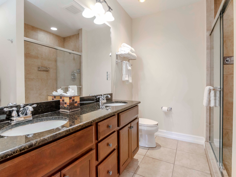 13941 Clubhouse Dr - Photo 5 of 50
