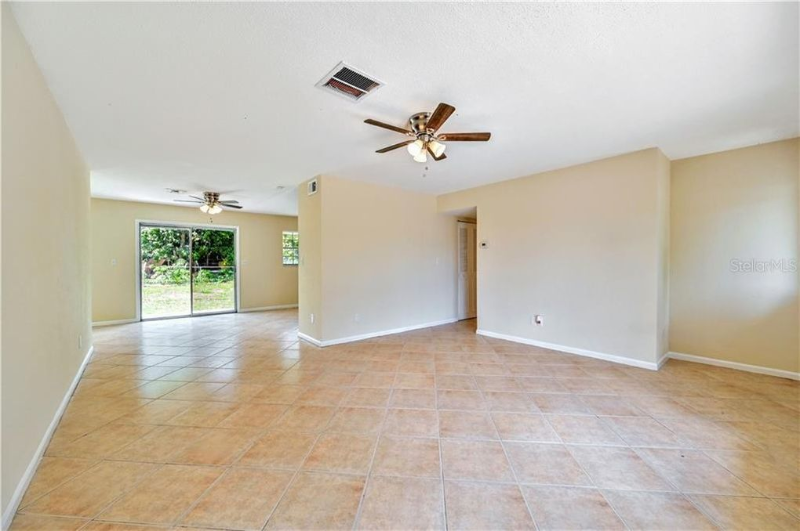 503 Penn Rd W - Photo 6 of 13