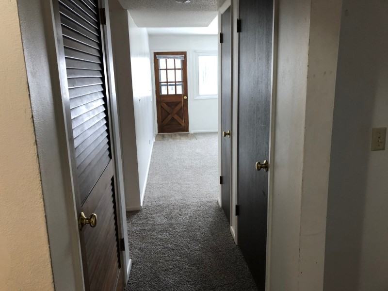 2021 Nw Hickory Ln - Photo 2 of 14