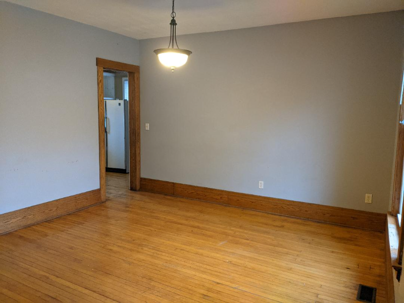 1021 Ames St #1 - Photo 5 of 9