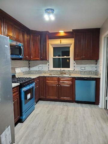 1203 Grant St - Photo 4 of 10