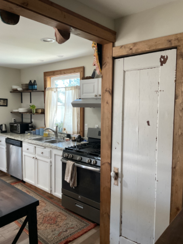 123 Adams Ln - Photo 2 of 18