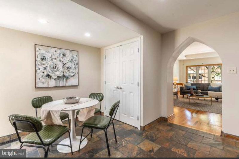 1318 Dickinson St - Photo 6 of 9