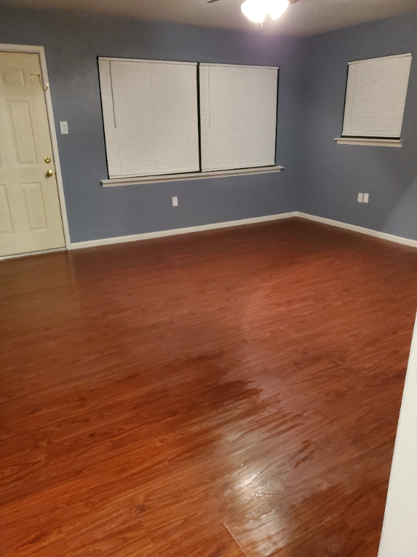 2301 Morrison Dr - Photo 3 of 9