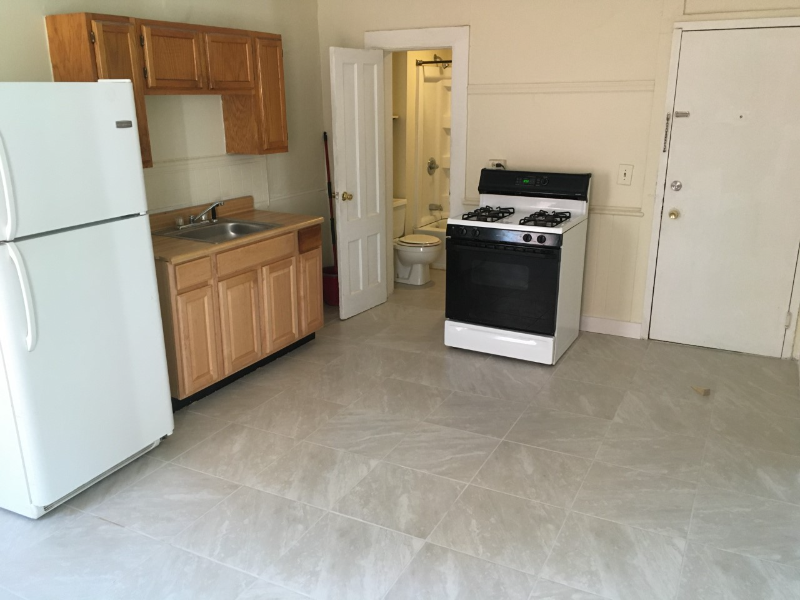 102 Grove St - Photo 2 of 12