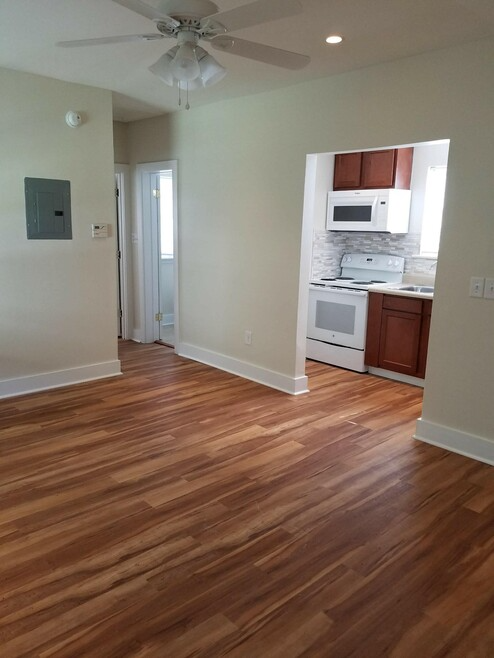 34 Morris St #A - Photo 2 of 8