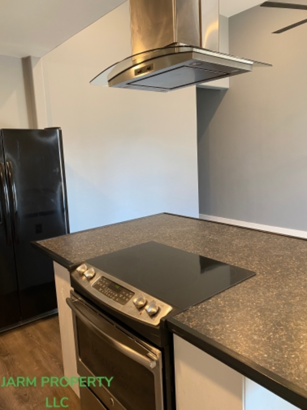 2211 King St - Photo 2 of 18