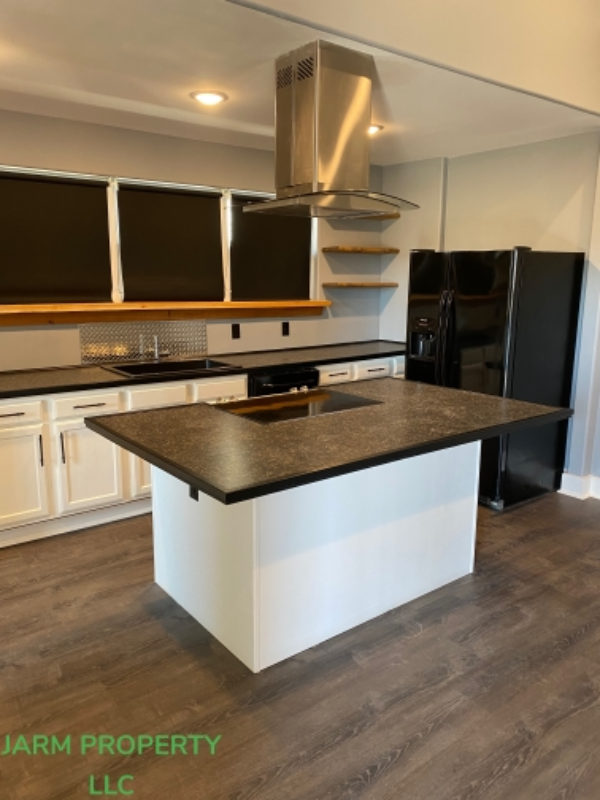 2211 King St - Photo 3 of 18