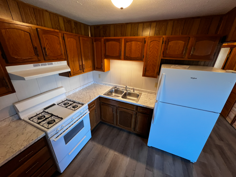 17041 Wilby Ln - Photo 5 of 9