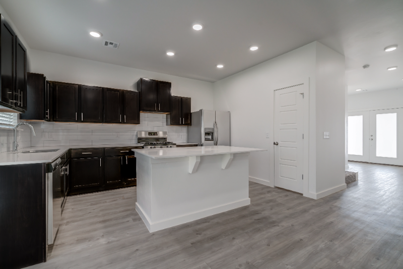 13520 Vinita Dr - Photo 5 of 21