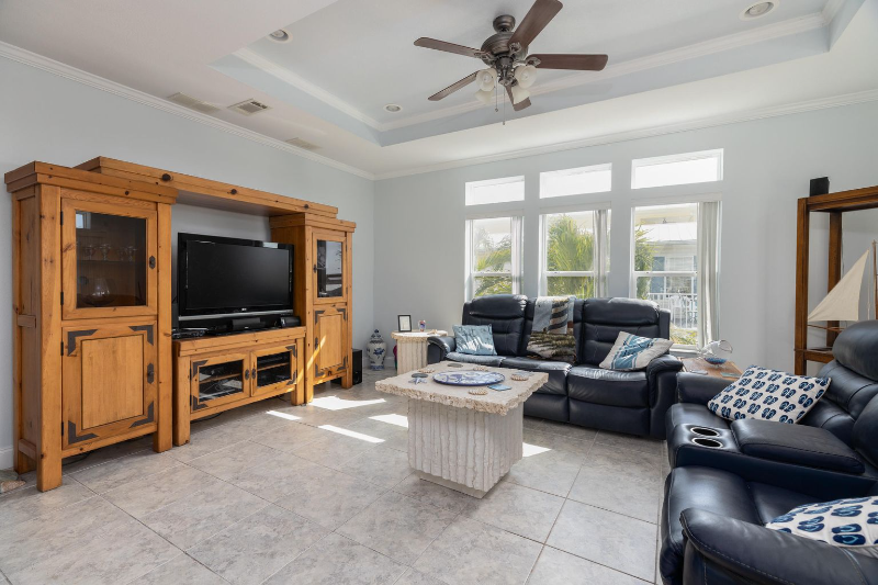 116 Long Key Rd - Photo 4 of 21