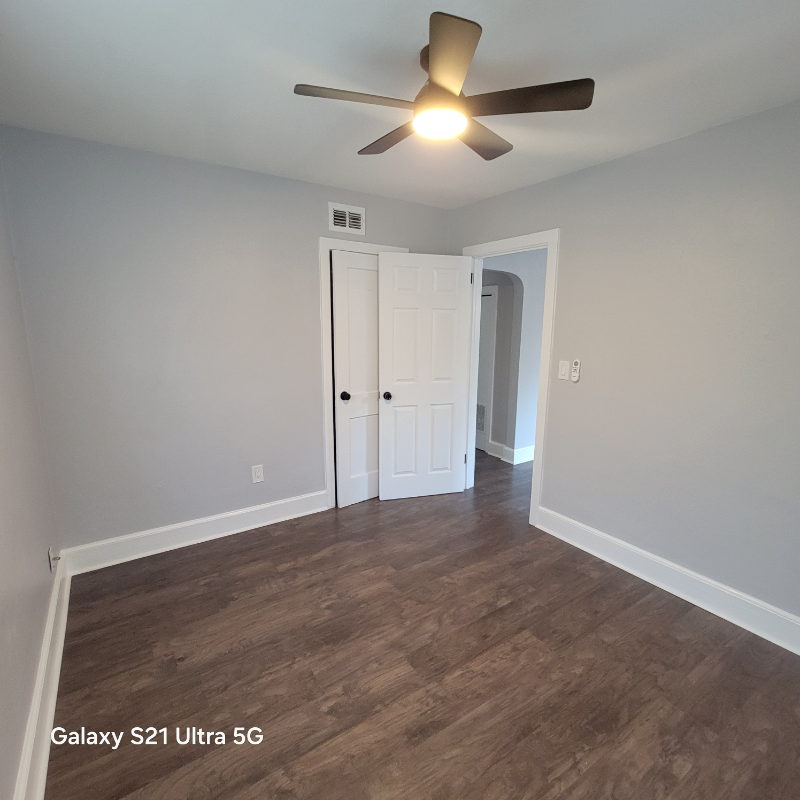 16 S Primrose Dr #2 - Photo 6 of 8