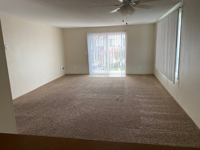 16964 Se Stark St - Photo 2 of 13