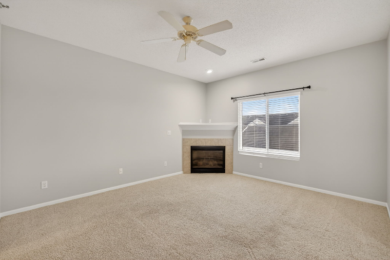 1340 Se Florence Dr #31 - Photo 7 of 18