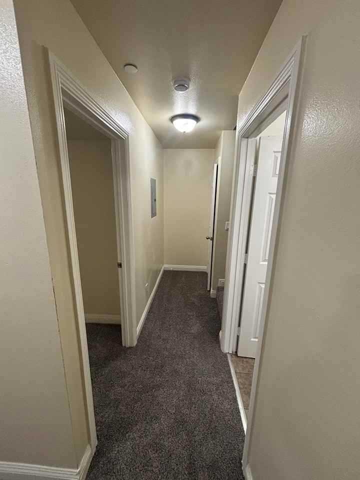 160 West 52nd Street - Photo 6 of 21