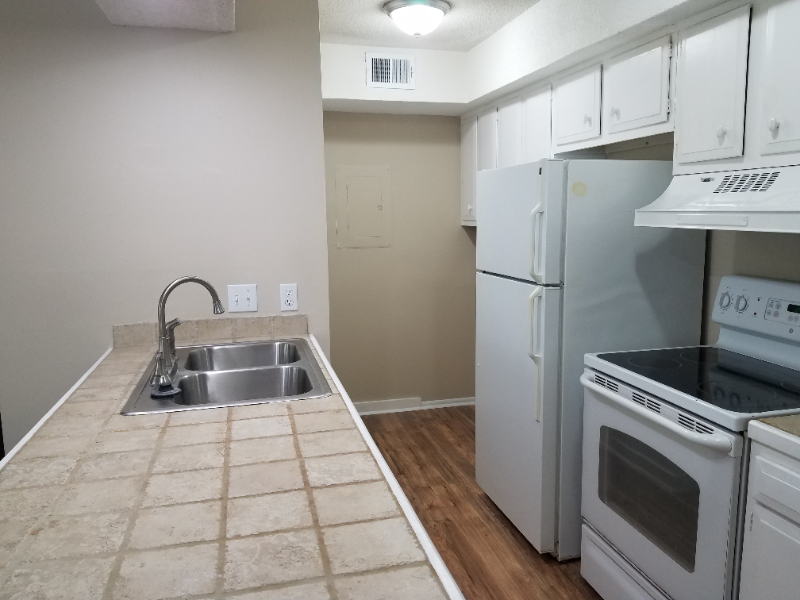 3359 E Olive Rd #11B - Photo 4 of 14