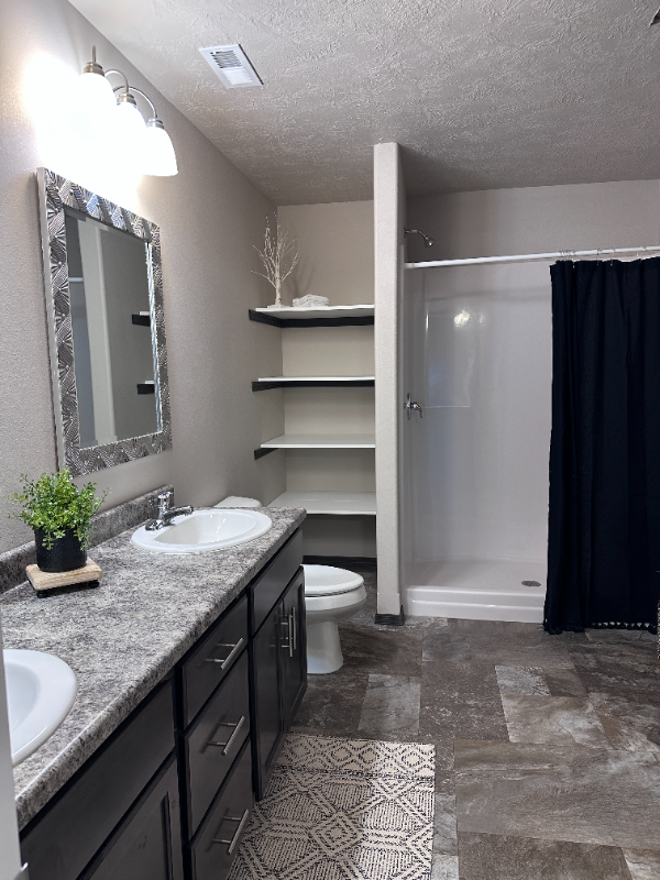 744 Justus Ave #2 - Photo 4 of 9