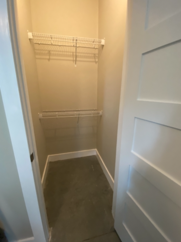 2304 Donna Hill Ct - Photo 4 of 10