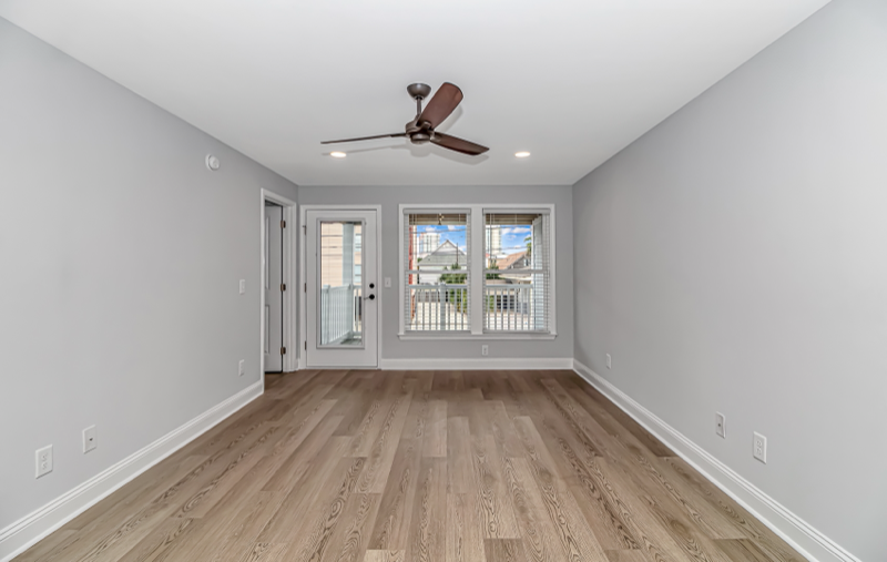 209 29th Ave N - Photo 5 of 31