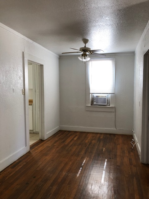 506 E 1st St - Photo 3 of 17