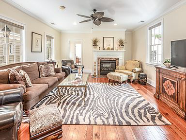 175 Wentworth St - Photo 2 of 19