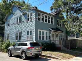 110 Trowbridge St Ne #A - Photo 1 of 1