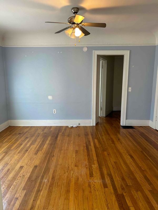 110 Trowbridge St Ne #A - Photo 3 of 23