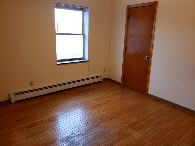 123 W Nittany Ave - Photo 4 of 6