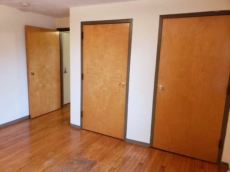 123 W Nittany Ave - Photo 5 of 6