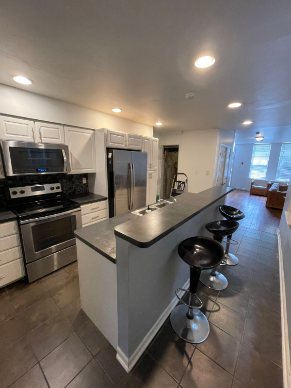 3925 Baltimore Ave - Photo 2 of 11