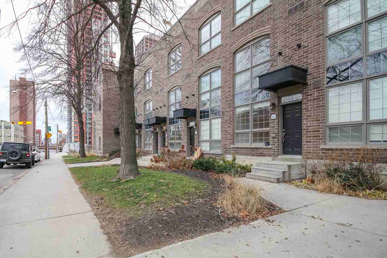 17 Powerhouse St - Photo 6 of 32