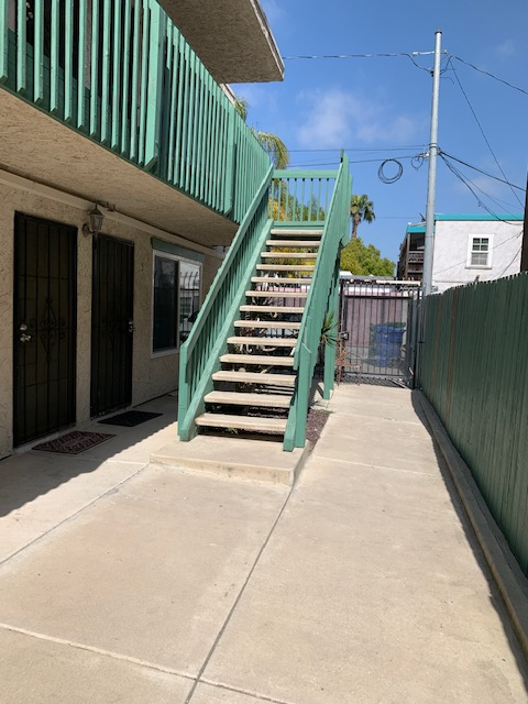 4325 Felton St - Photo 4 of 12