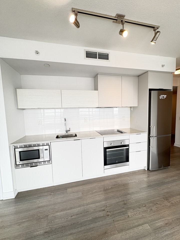 20 Residential Condominium - Photo 3 of 24