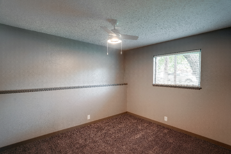 1012 Johnstown Ave - Photo 7 of 12