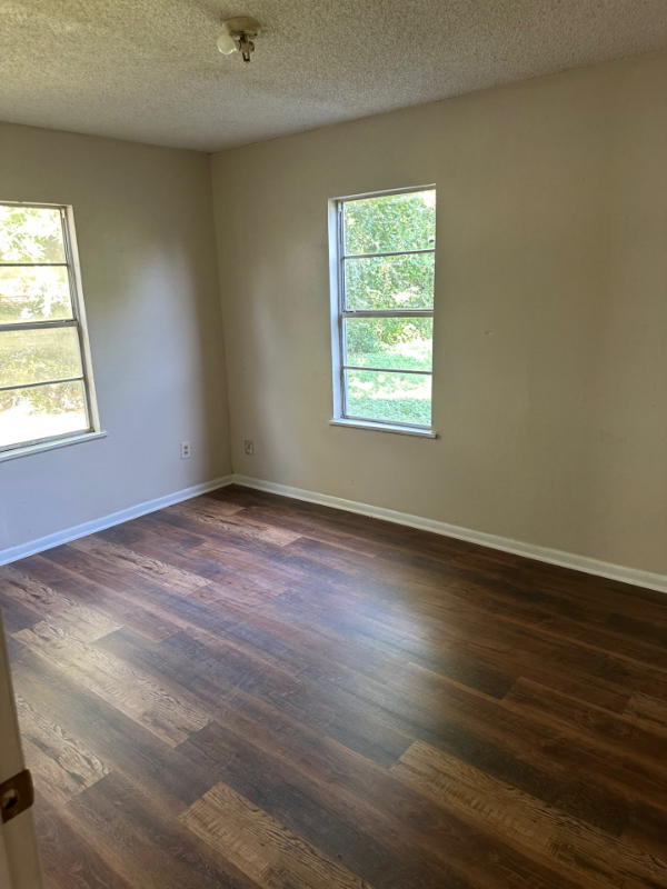 1905 Connor Ave - Photo 6 of 8